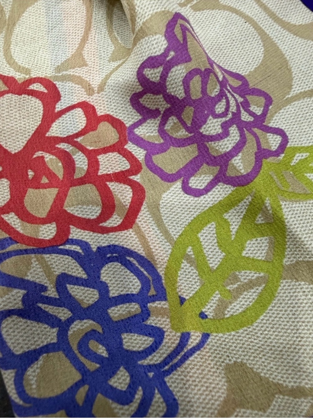 Coach Poppy Oblong Silk Scarf with Signature C Pattern & Floral Bloom, Like New - Picture 4 of 6